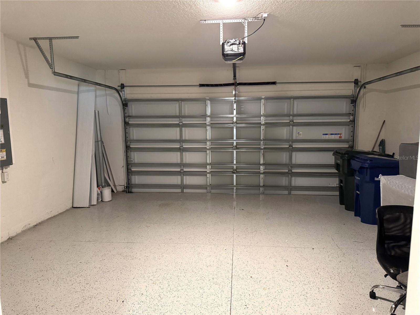 PROMENADE ESTATES PH I - Residential Lease