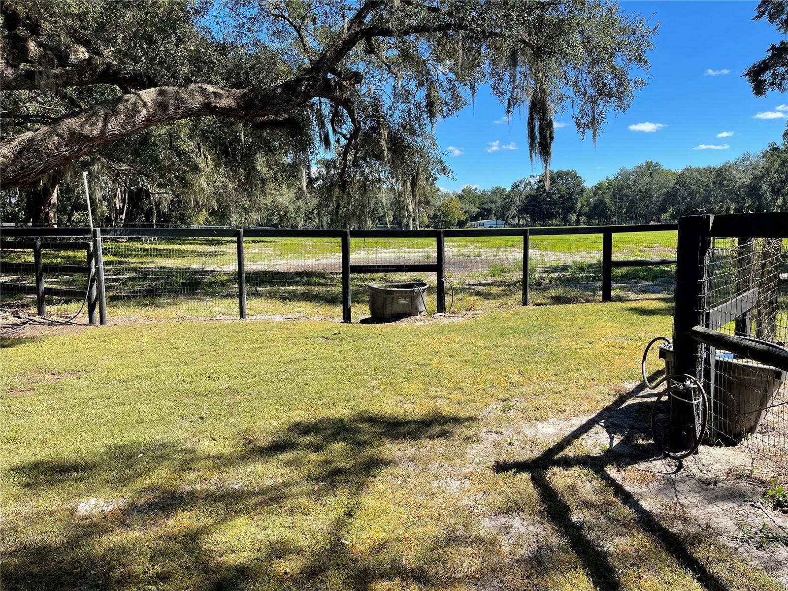 NON SUBDIVISION - Residential