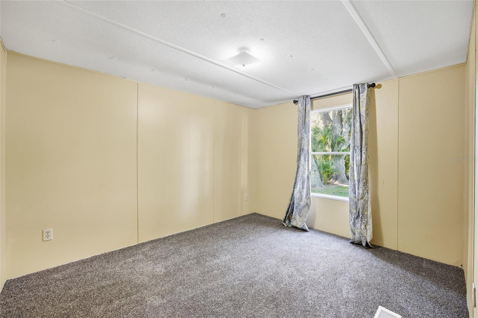 NON SUBDIVISION - Residential