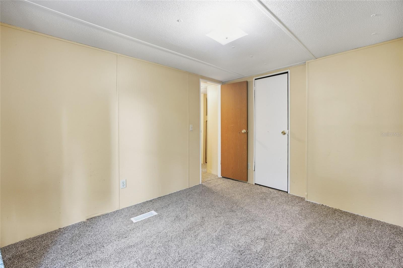 NON SUBDIVISION - Residential