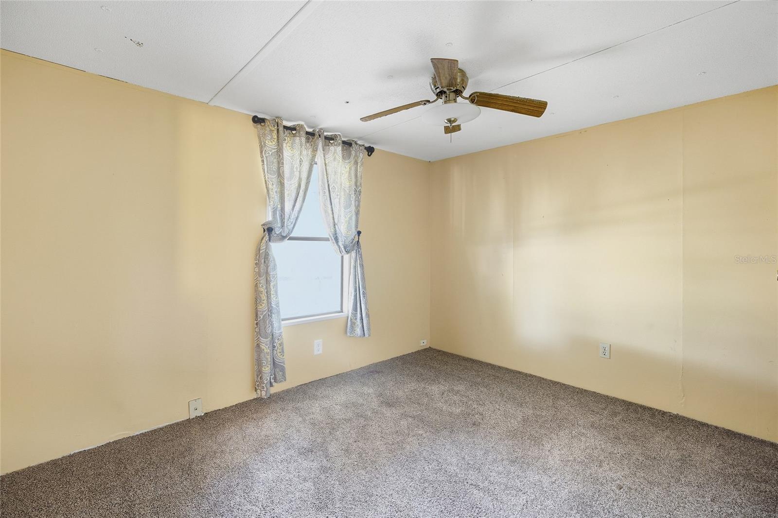 NON SUBDIVISION - Residential