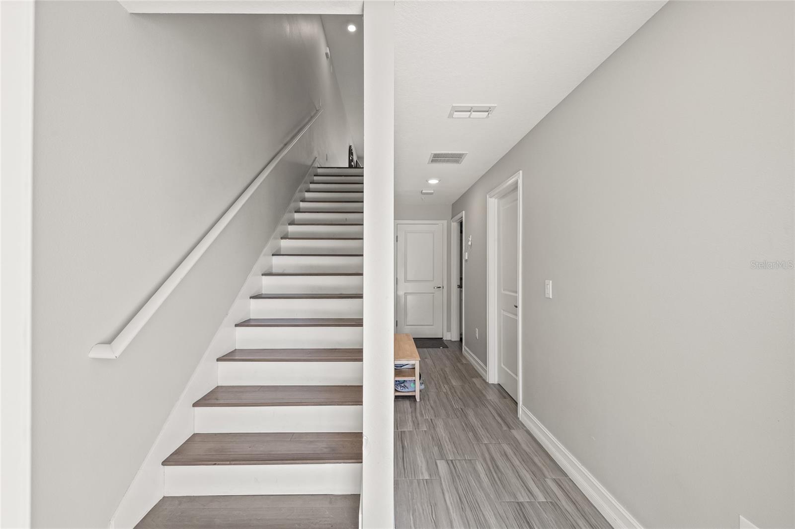 WESTSHORE MARINA DISTRICT NORT - Residential Lease