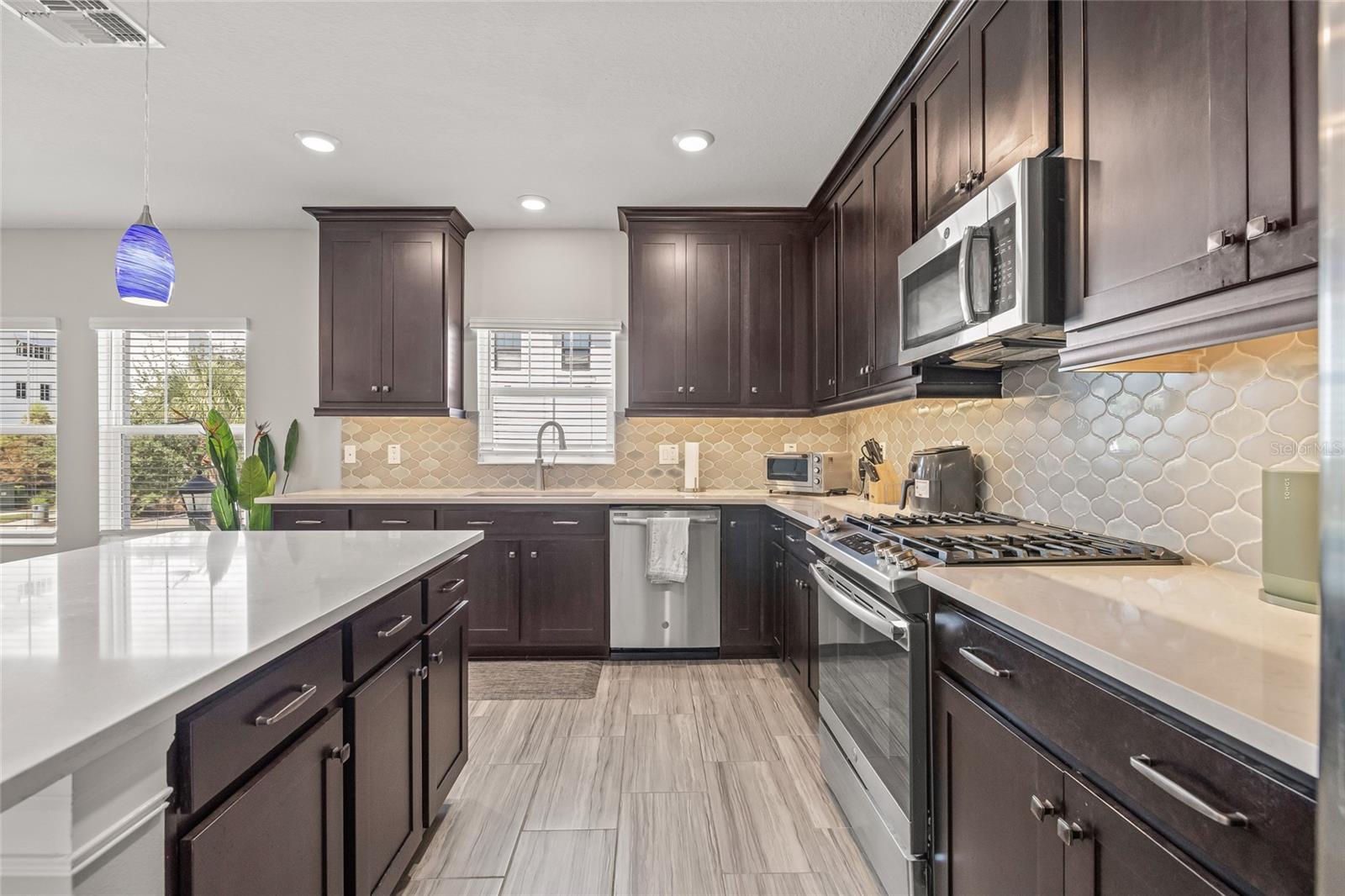 WESTSHORE MARINA DISTRICT NORT - Residential Lease