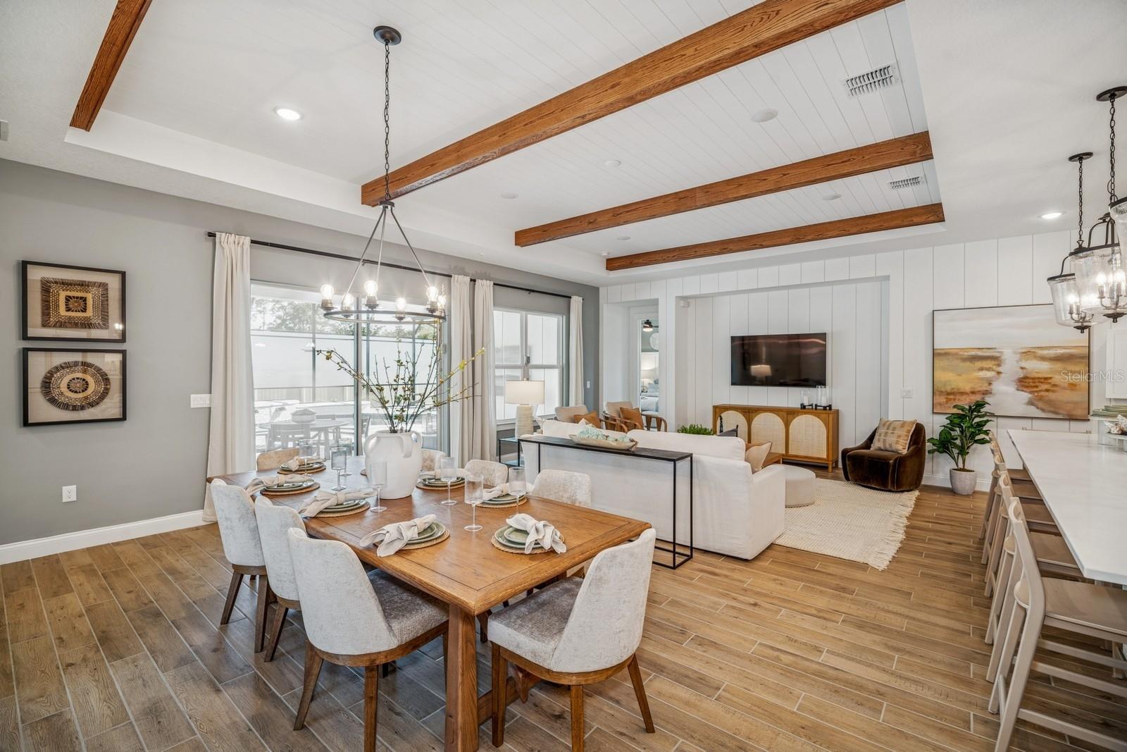 1446 VIOLET OAK COURT 8