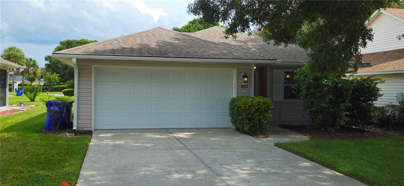 TAVARES GOLDEN PALMS ADD 01 - Residential Lease