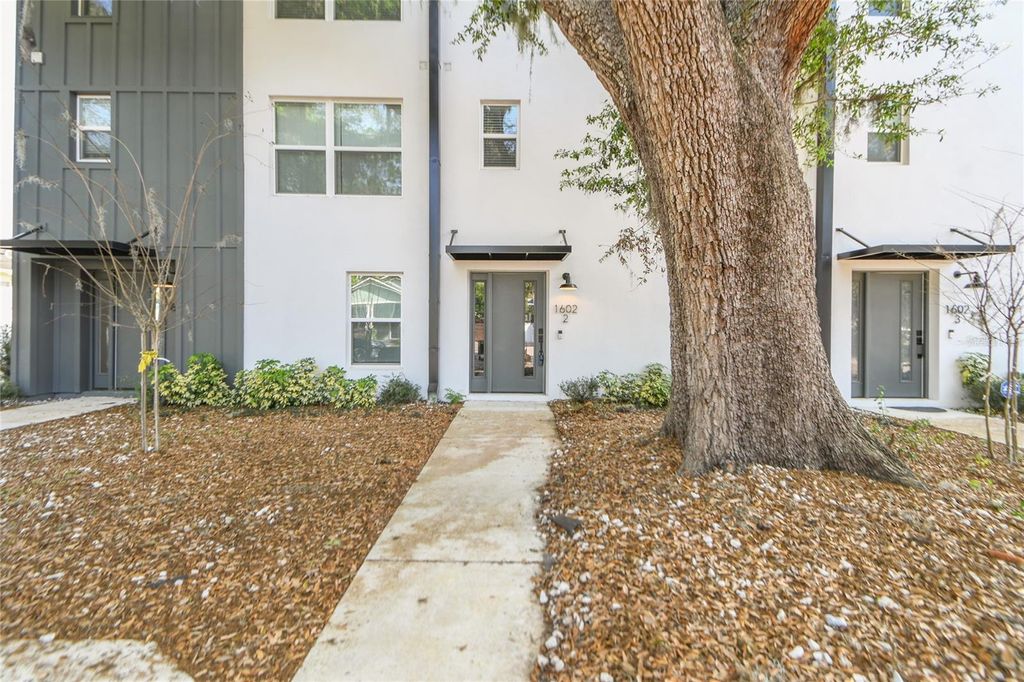 Photo of 1602 Park Lake Street #2, Orlando, FL 32803 (MLS # O6382201)