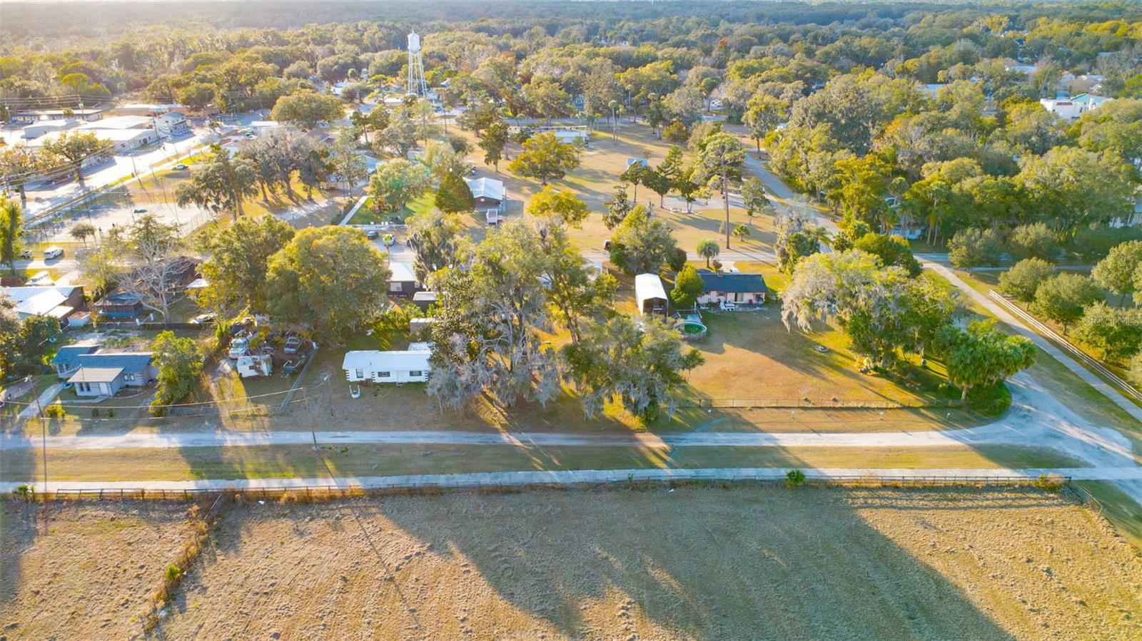 LAKE HELEN BLK 26 W 01/2 FOGLER - Residential