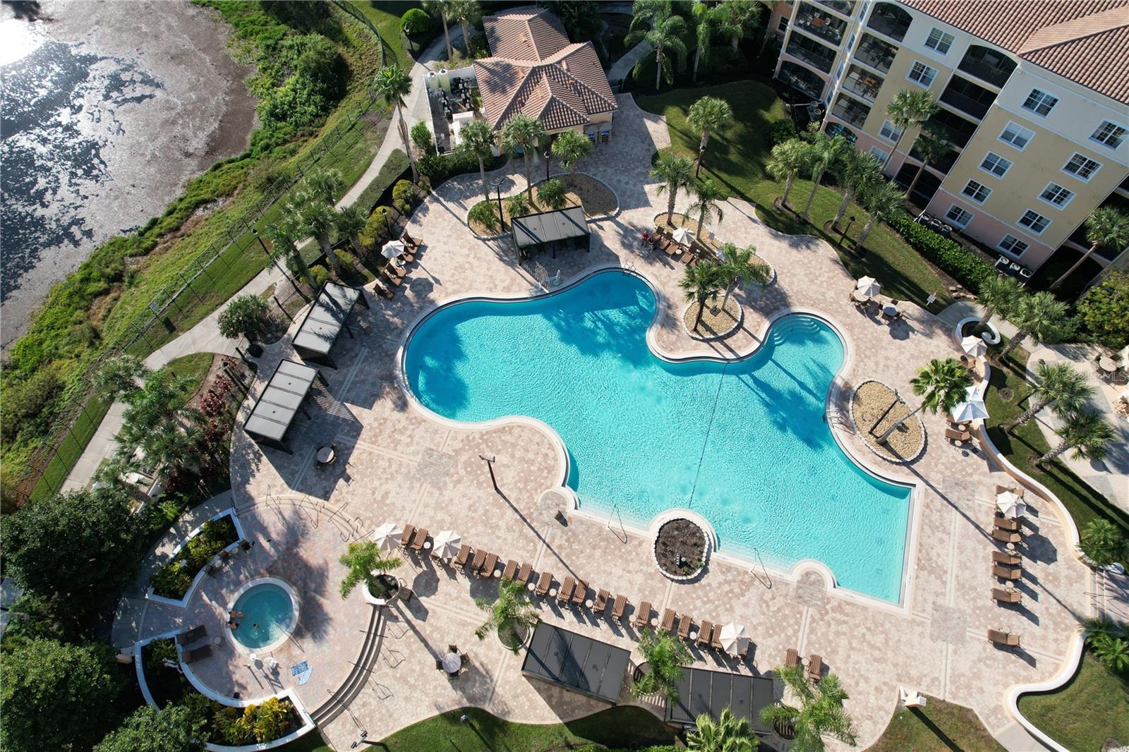 WORLDQUEST RESIDENCE - Residential