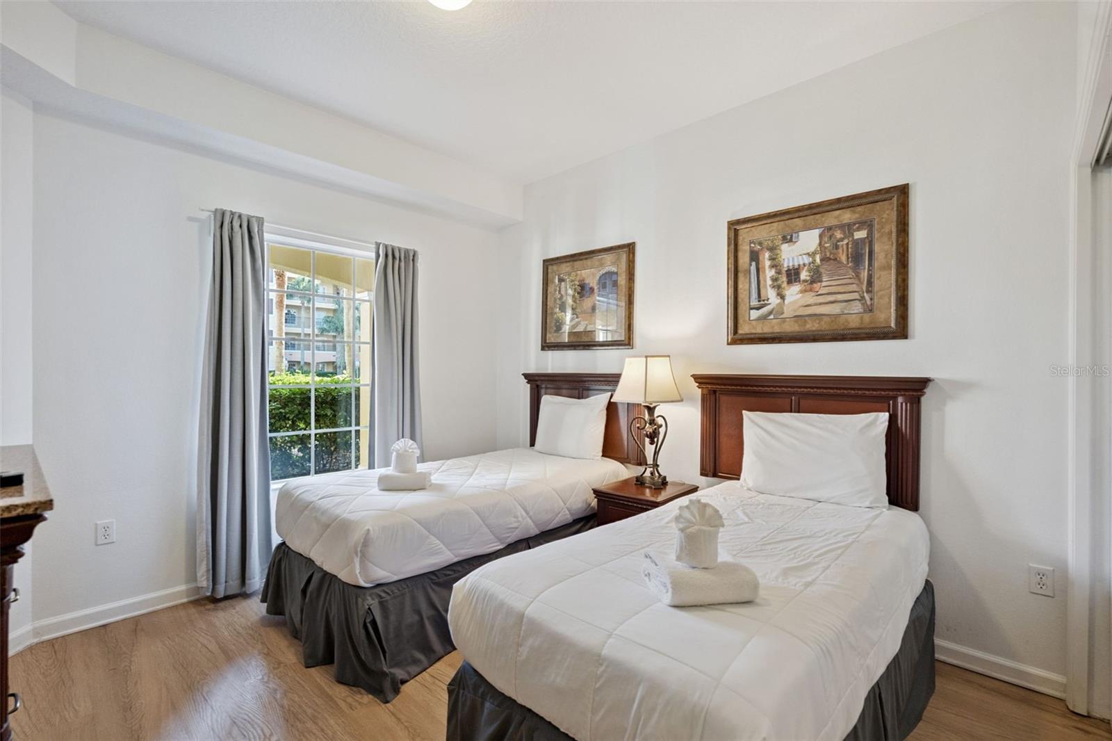 WORLDQUEST RESIDENCE - Residential