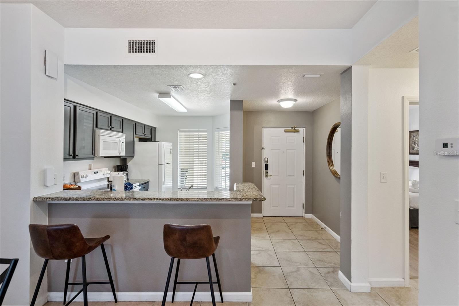 WORLDQUEST RESIDENCE - Residential