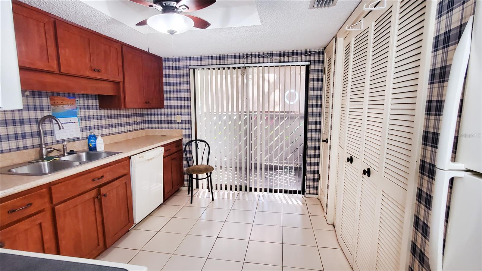 YORKTOWN AT BEACON PLACE - Residential