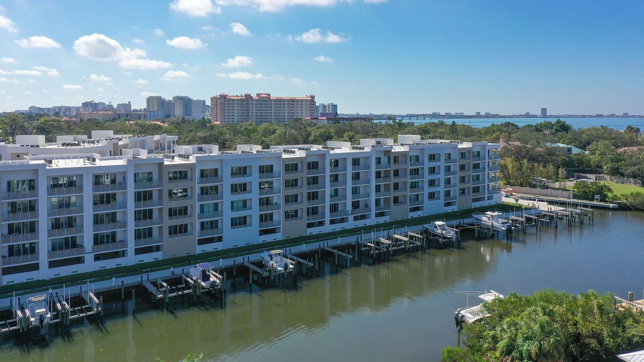 THE STRAND - Residential