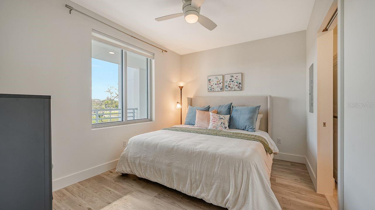 THE STRAND - Residential