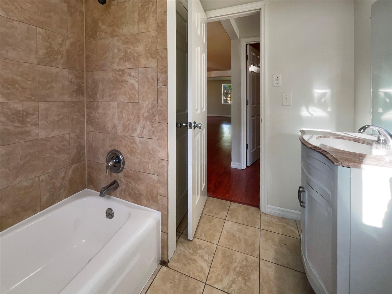 SARASOTA SPGS - Residential