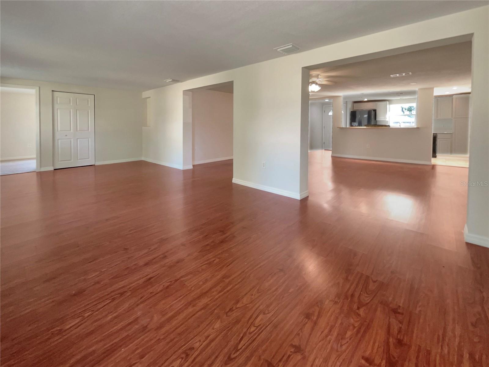 SARASOTA SPGS - Residential