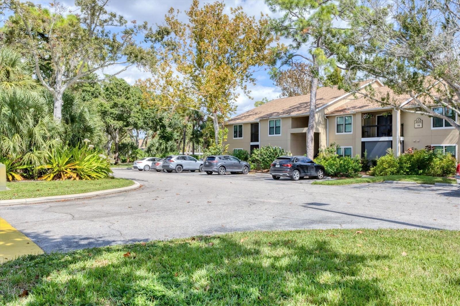 VINTAGE GRAND - Residential