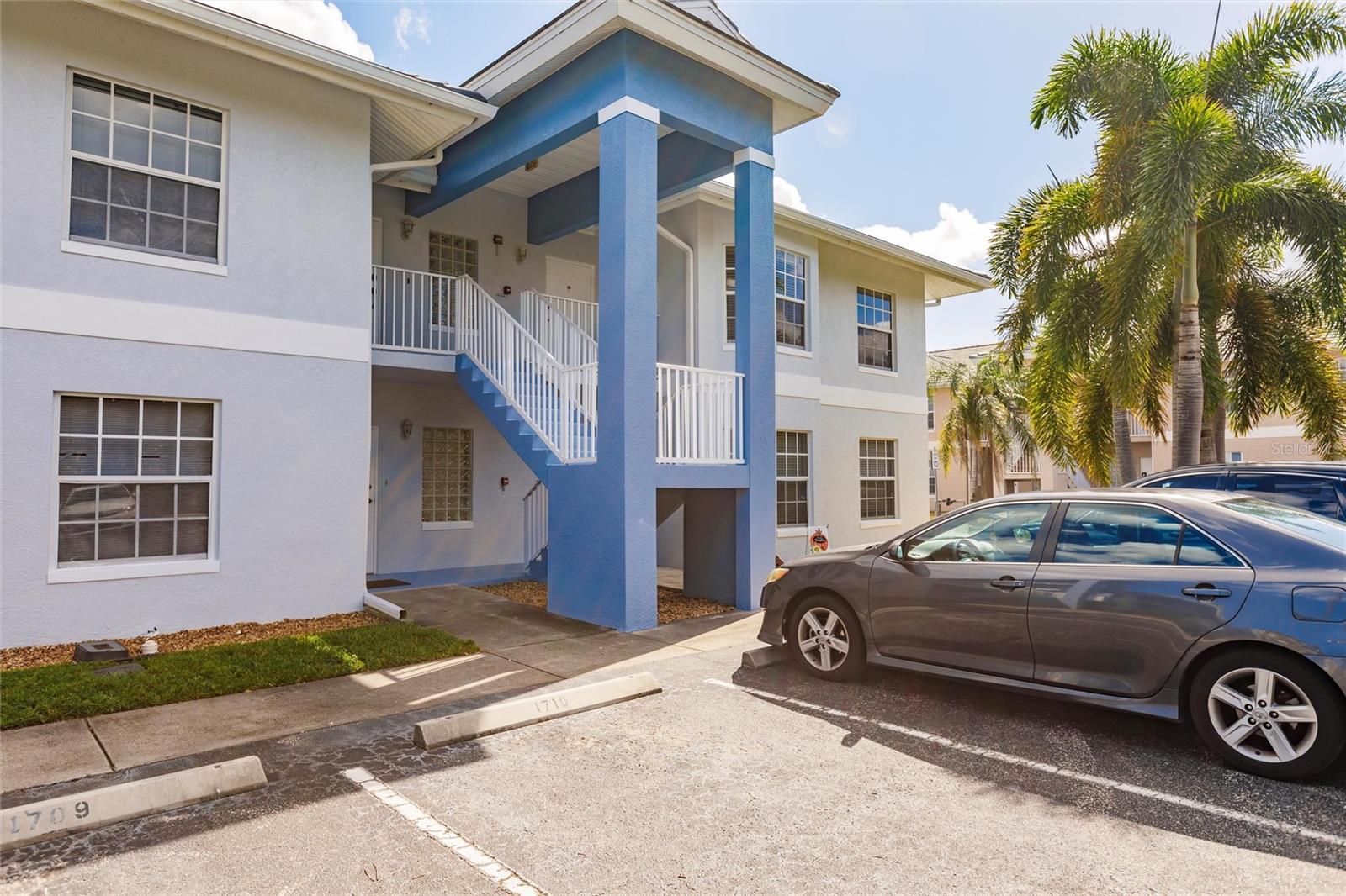 COVE/SIX MILE CYPRESS CONDO - Residential Lease