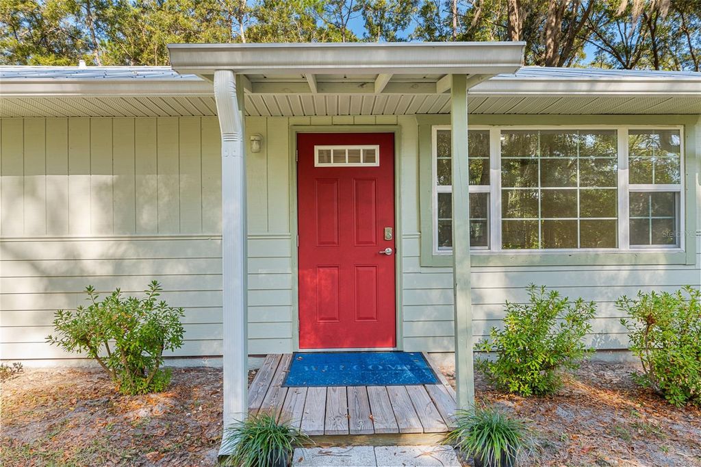 Photo of 18124 SW 75th Avenue, Archer, FL 32618 (MLS # GC536093)