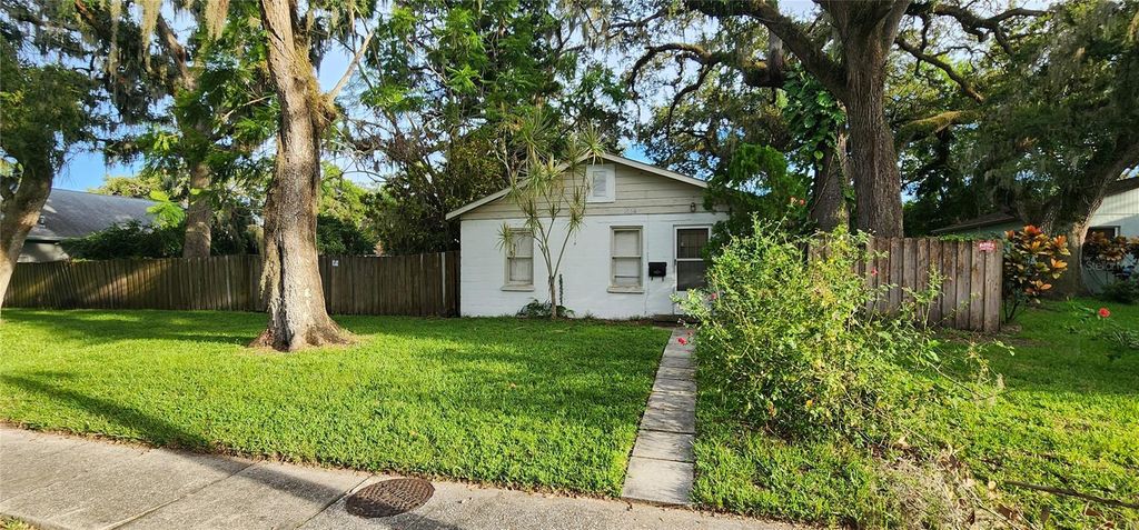 Photo of 1066 3rd Street N, Safety Harbor, FL 34695 (MLS # TB8413000)