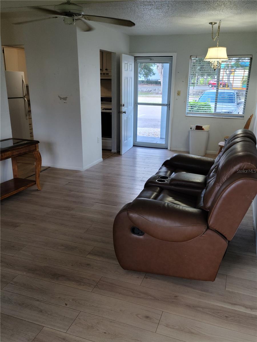 THE FOURTH BAYSHORE - Residential