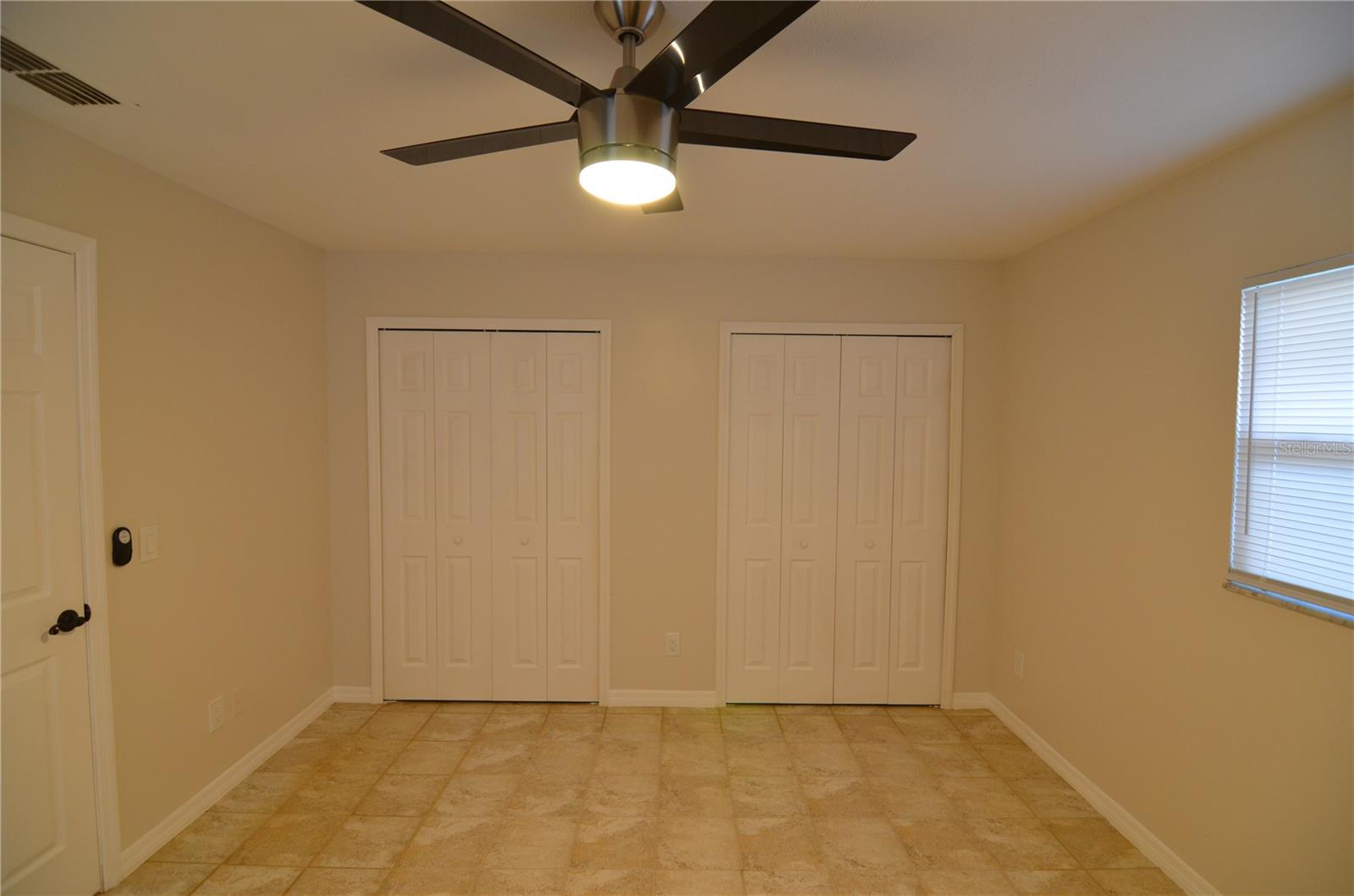 FAIRVIEW COURT - Residential