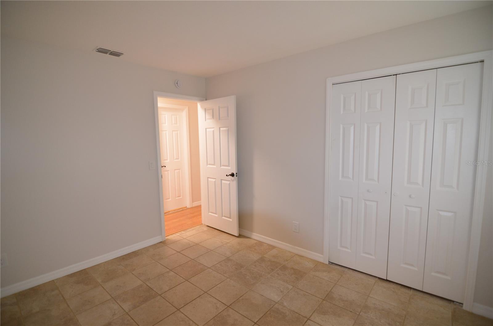 FAIRVIEW COURT - Residential