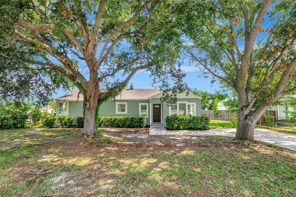 Photo of 4355 58th Avenue N, St Petersburg, FL 33714 (MLS # TB8541472)