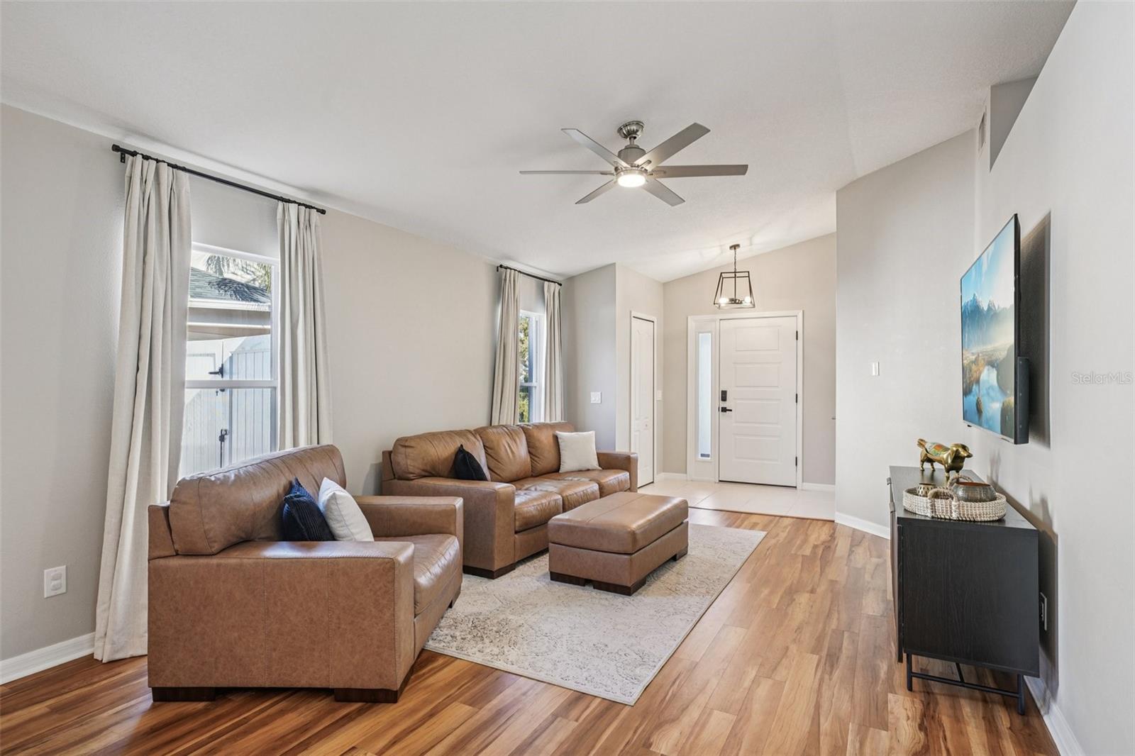 CONCORD STATION PH 04 UNITS A & B - Residential