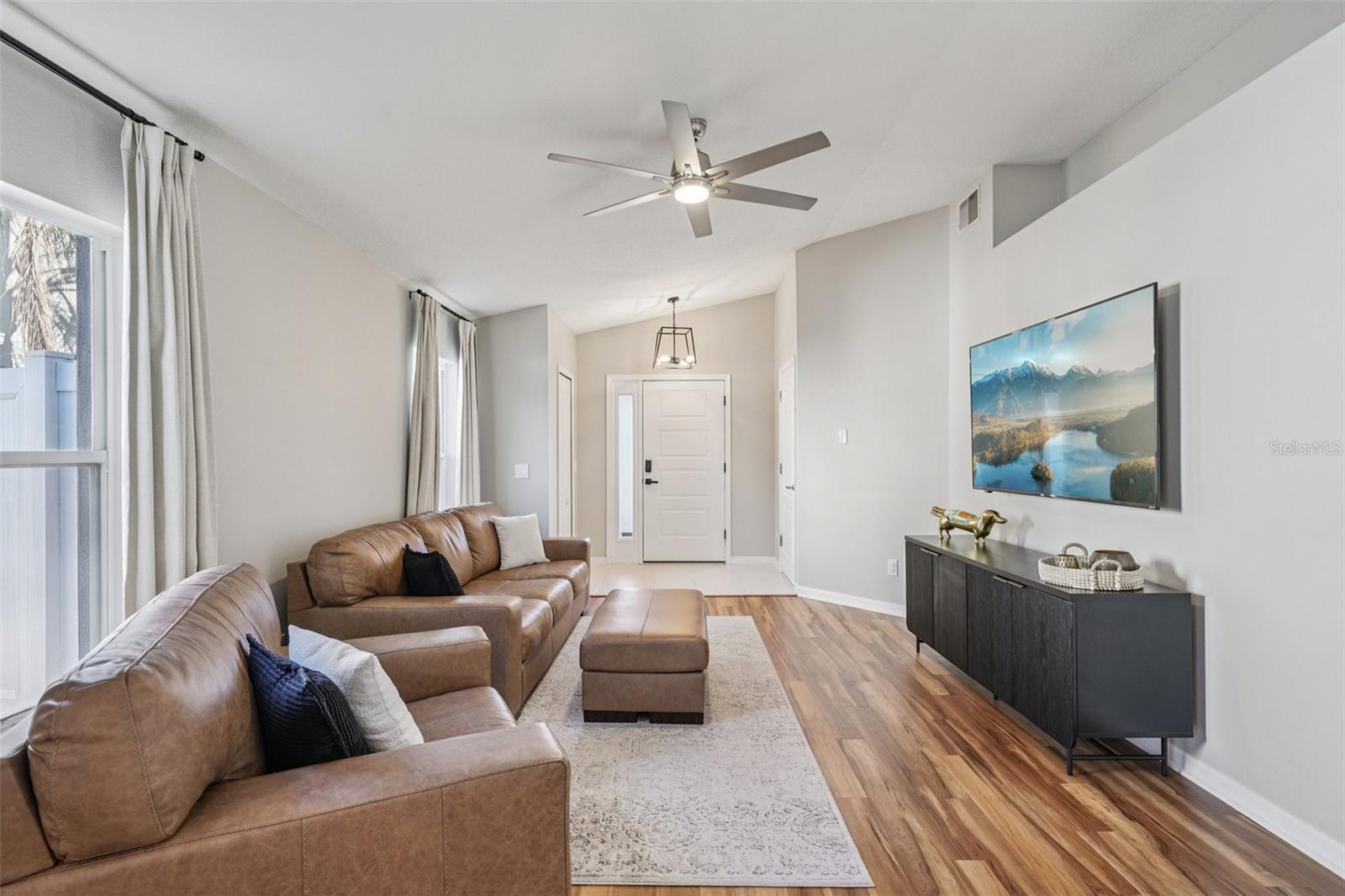 CONCORD STATION PH 04 UNITS A & B - Residential