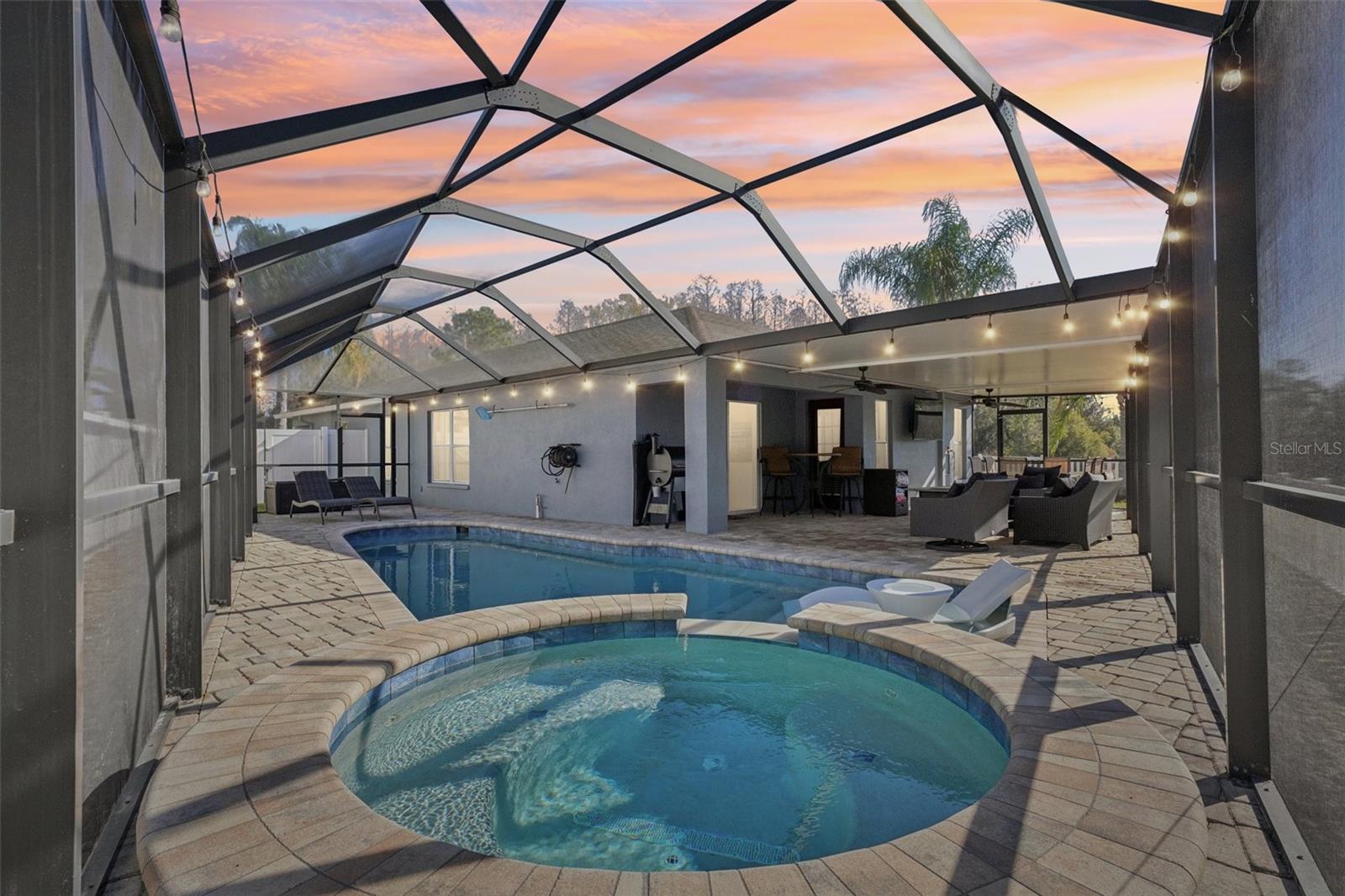 CONCORD STATION PH 04 UNITS A & B - Residential