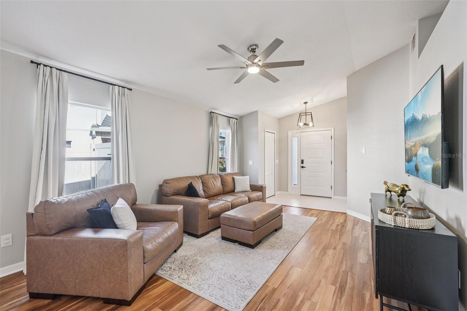 CONCORD STATION PH 04 UNITS A & B - Residential