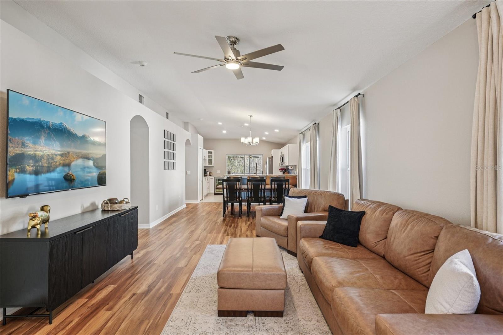 CONCORD STATION PH 04 UNITS A & B - Residential