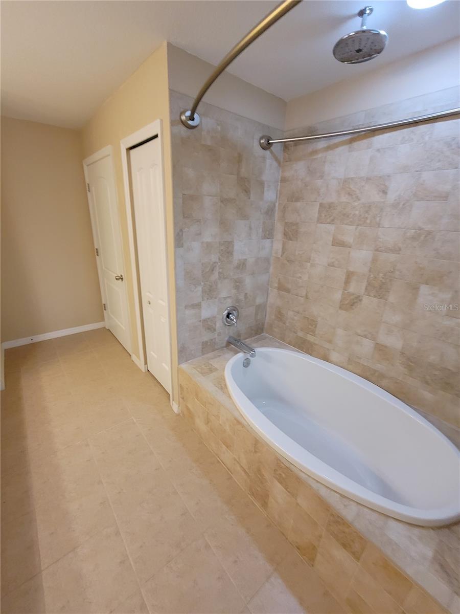 OAKLYN - Residential Lease