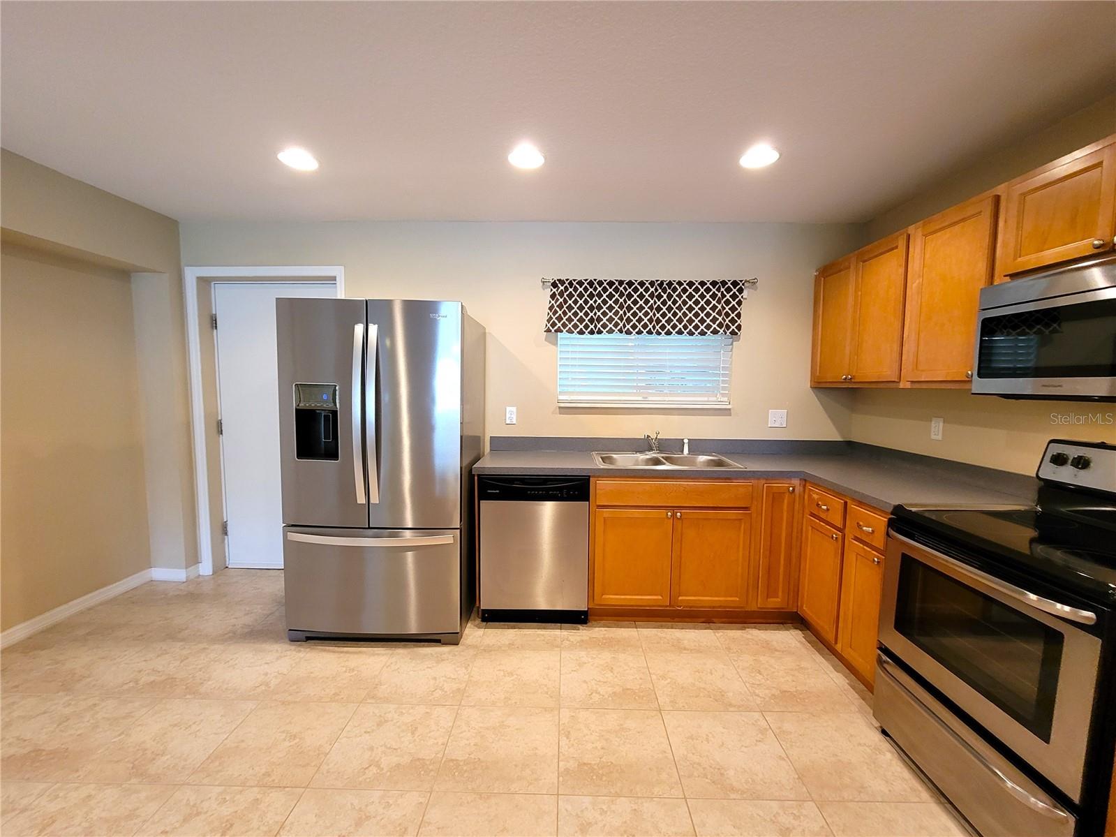 OAKLYN - Residential Lease