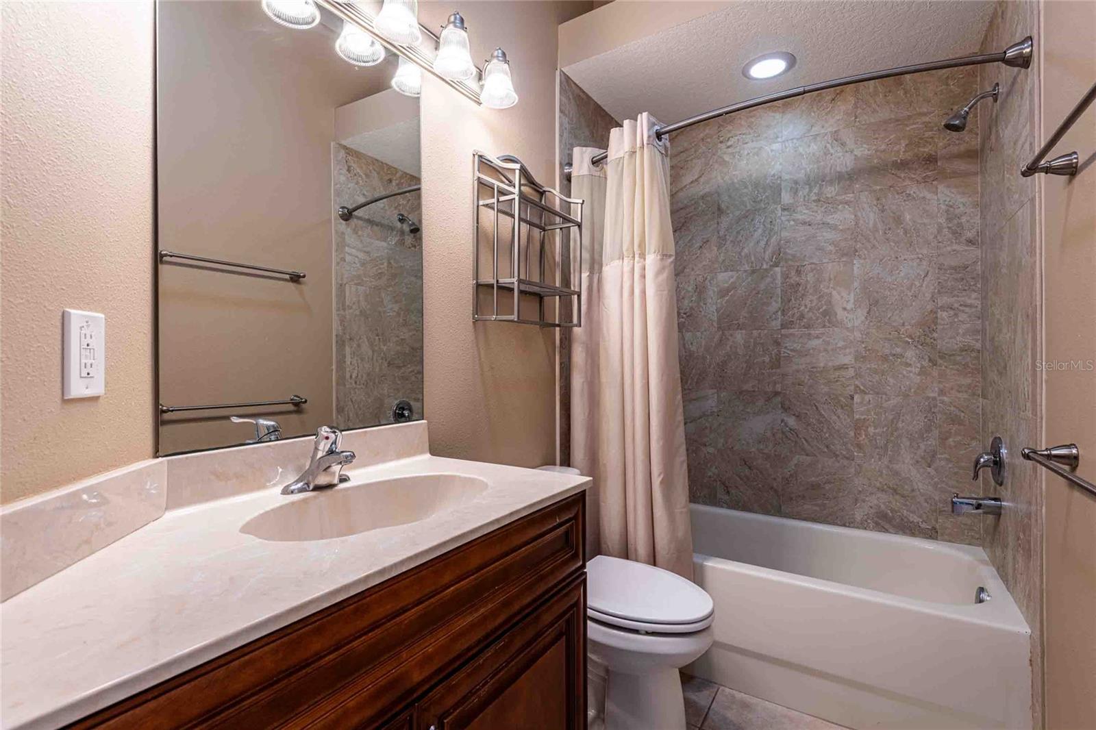 MAGNOLIA POINT - Residential