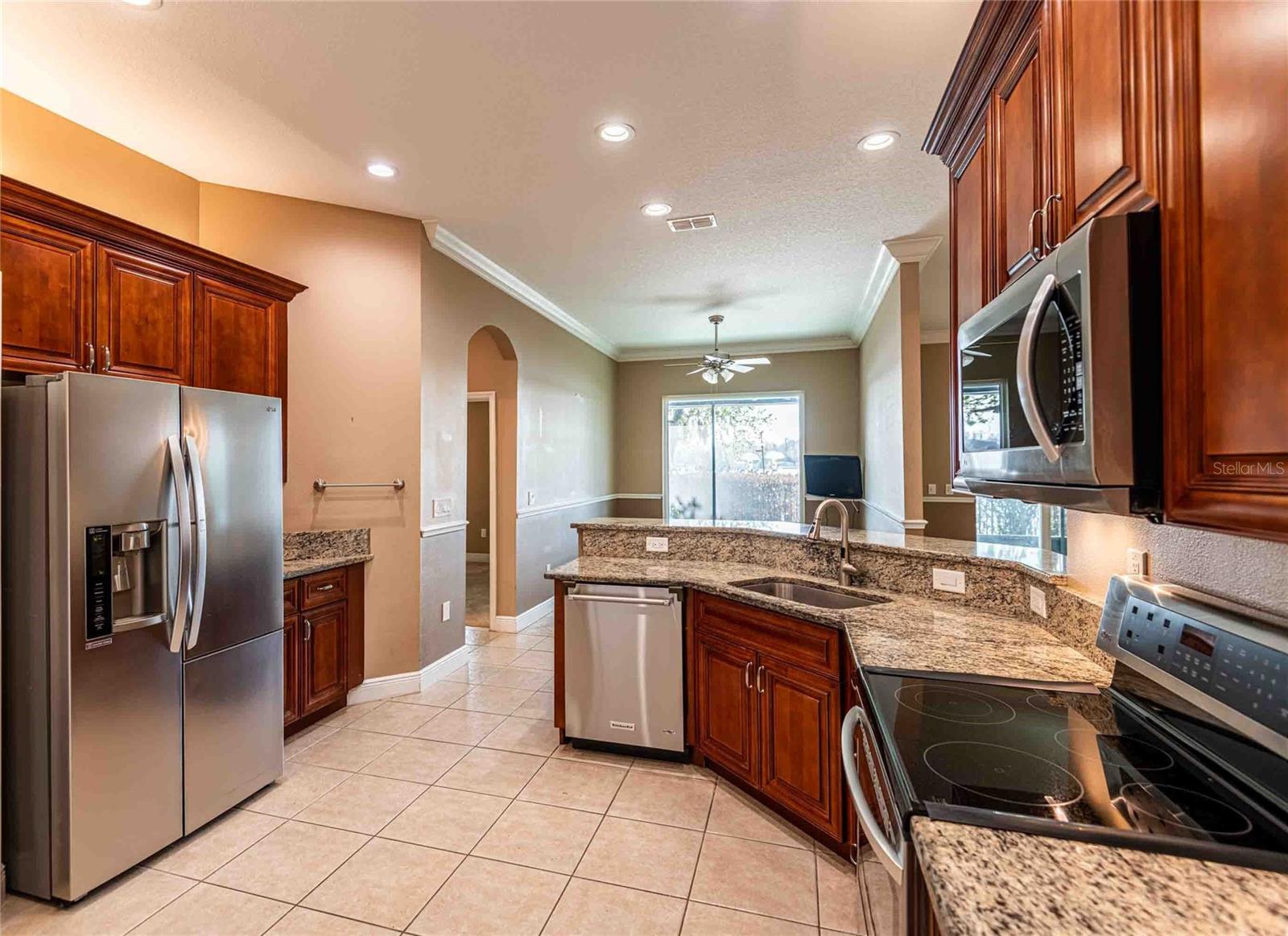 MAGNOLIA POINT - Residential