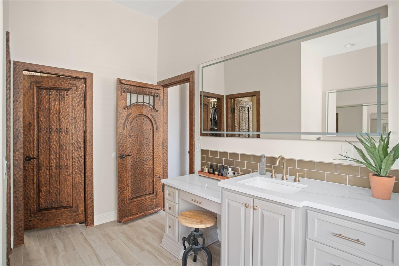 ISLEWORTH - Residential