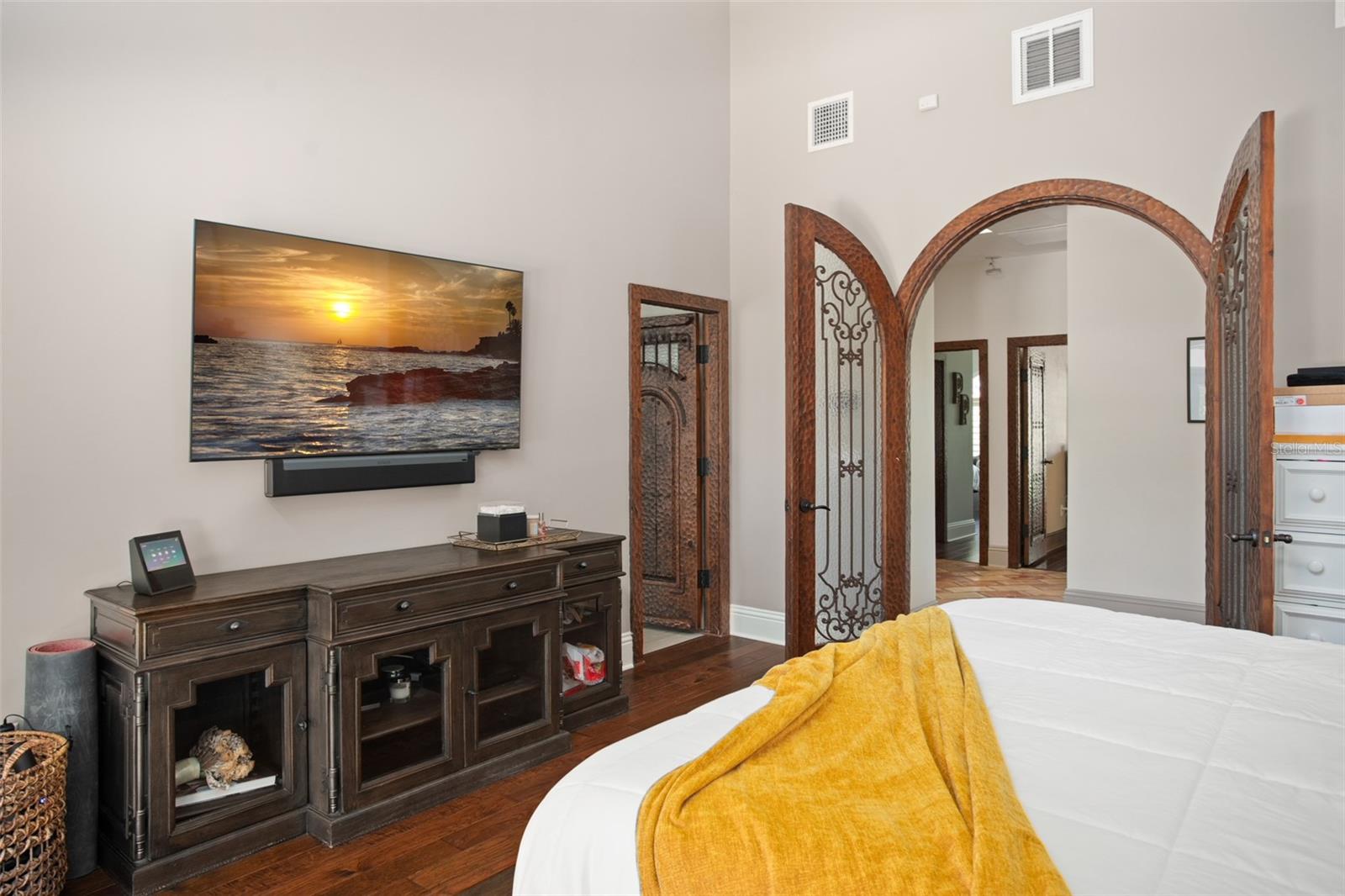 ISLEWORTH - Residential