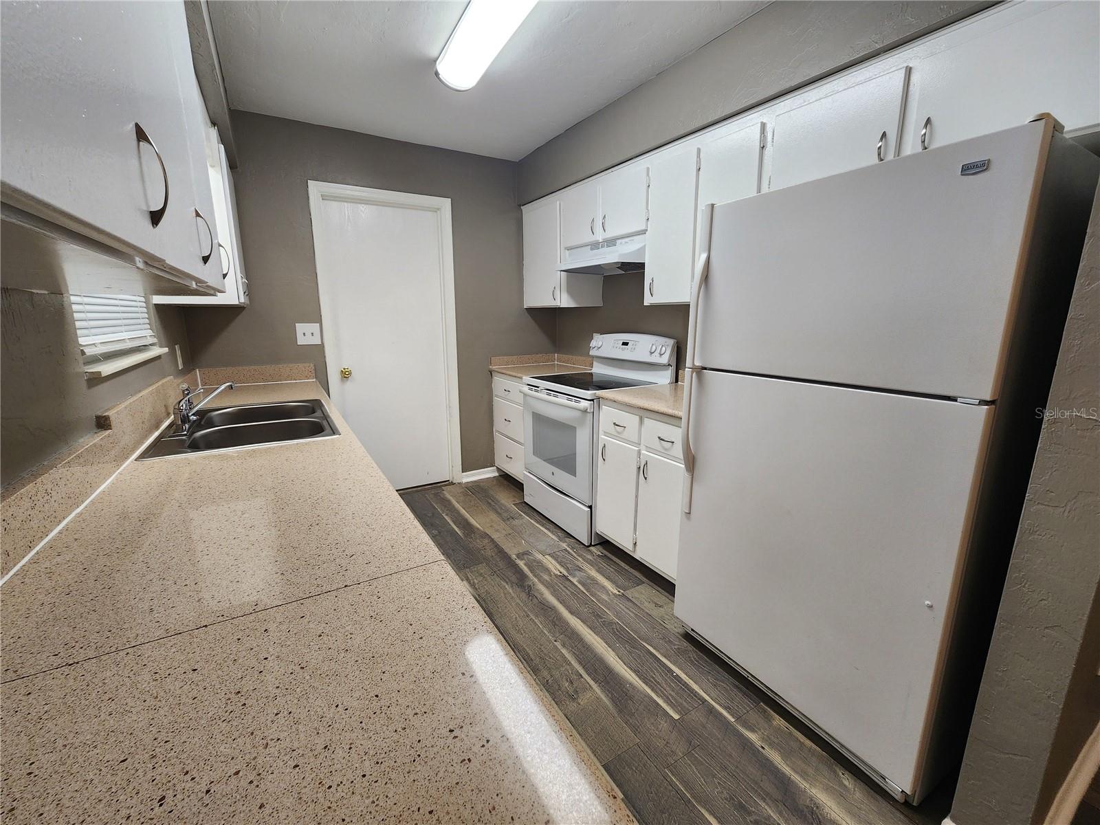 SOUTHSIDE TERRACE - Residential Lease