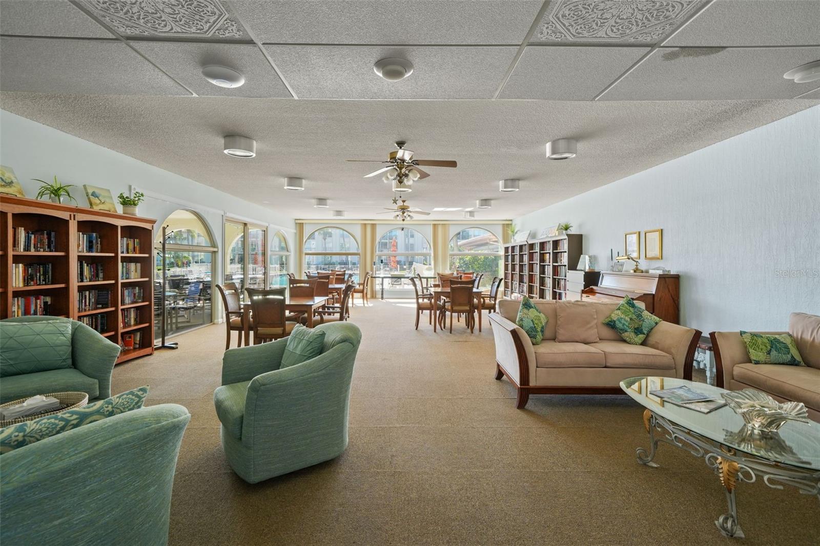 IMPERIAL COVE 10 - Residential