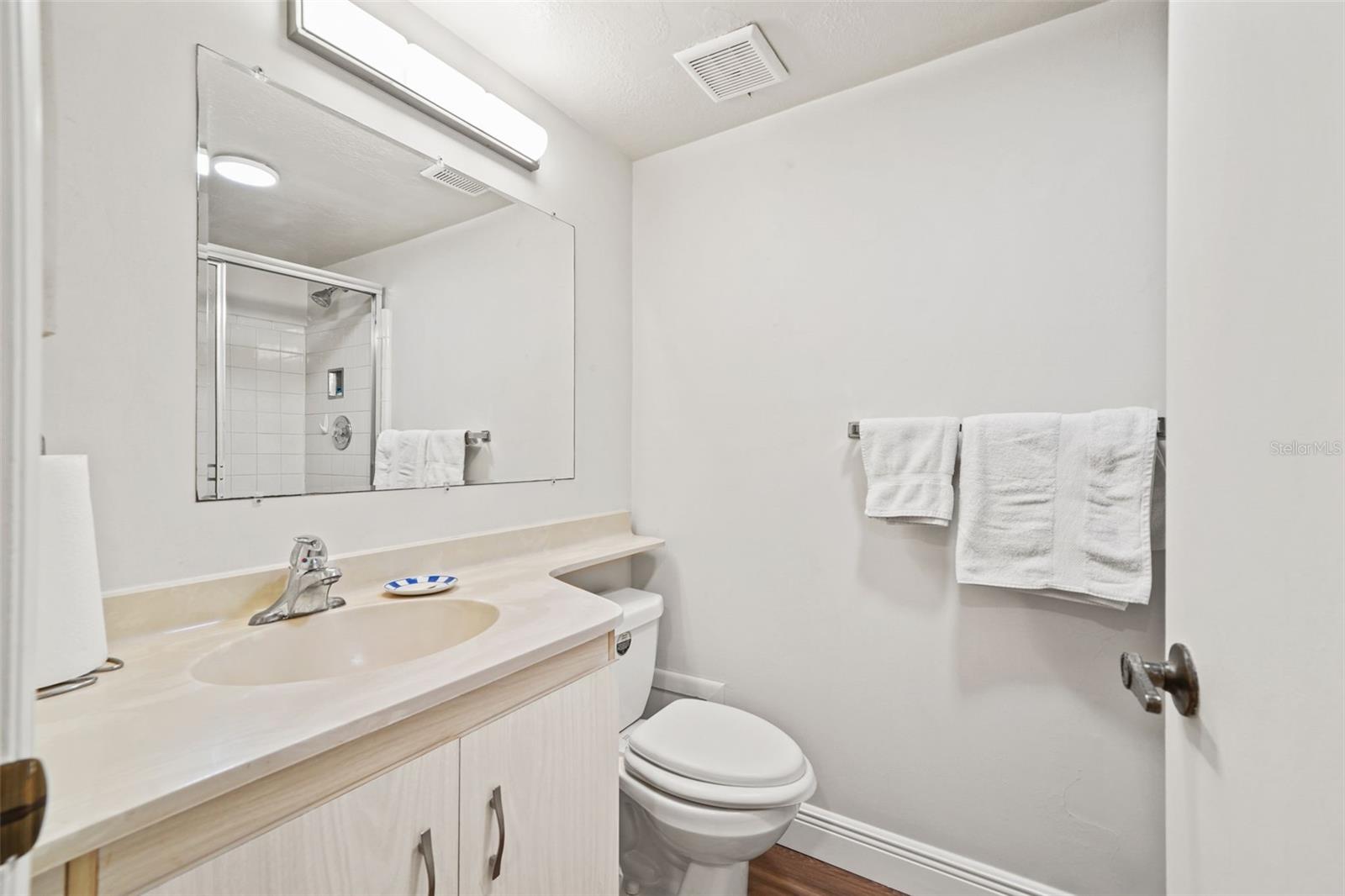 IMPERIAL COVE 10 - Residential