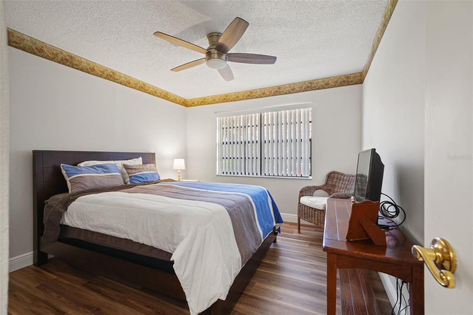 IMPERIAL COVE 10 - Residential