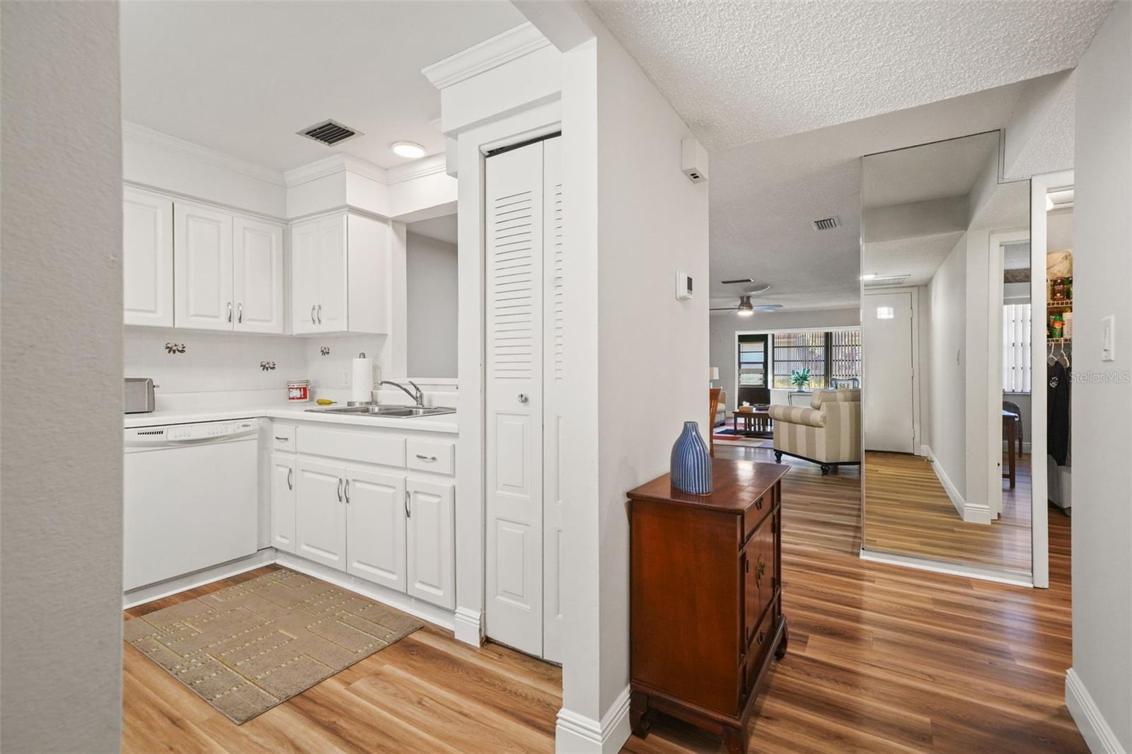 IMPERIAL COVE 10 - Residential