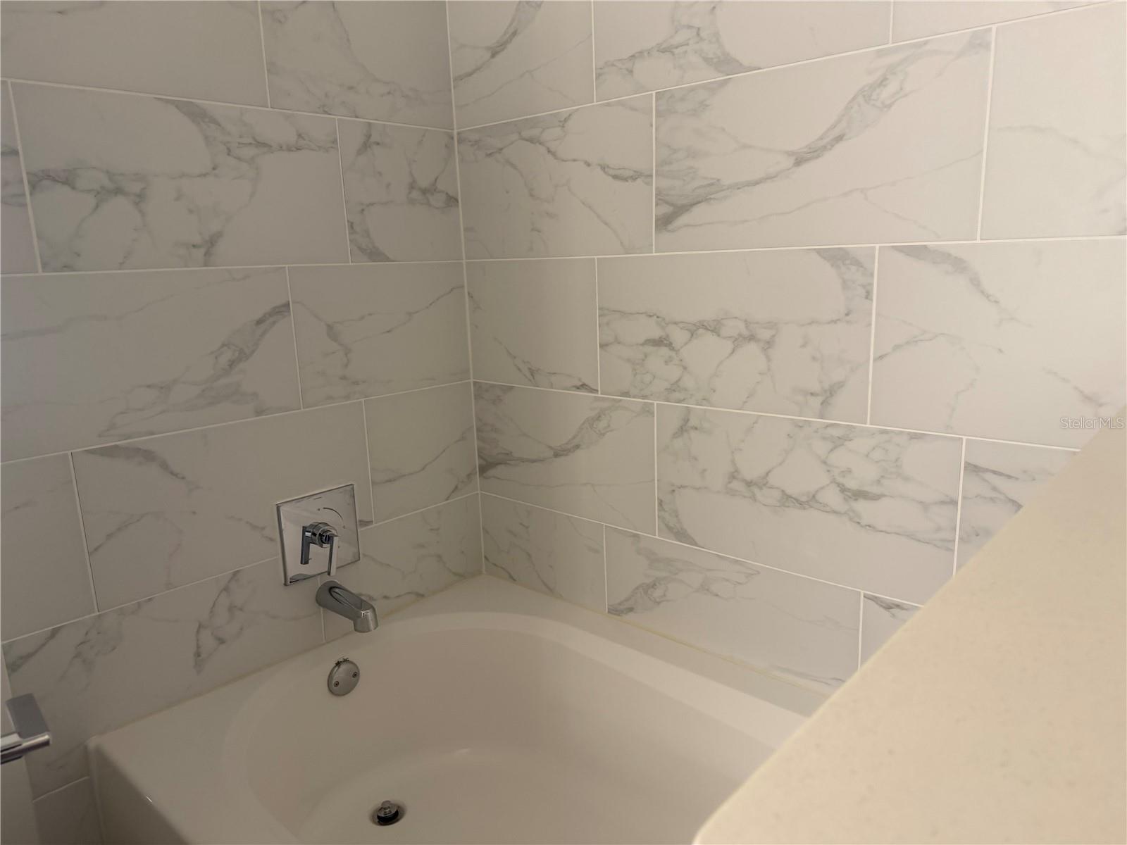 GROVE RESORT AND SPA CONDOMINIUM 2 - Residential