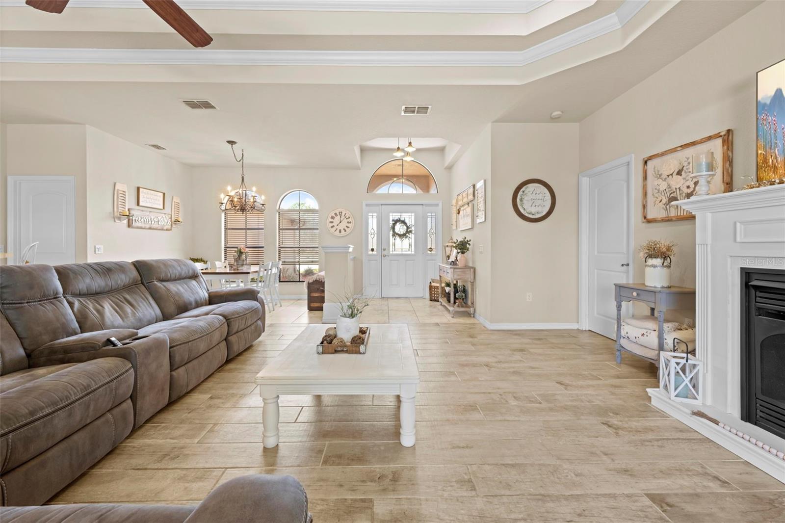 ROYAL HIGHLANDS - Residential