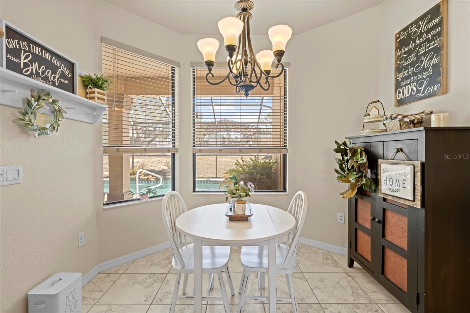 ROYAL HIGHLANDS - Residential