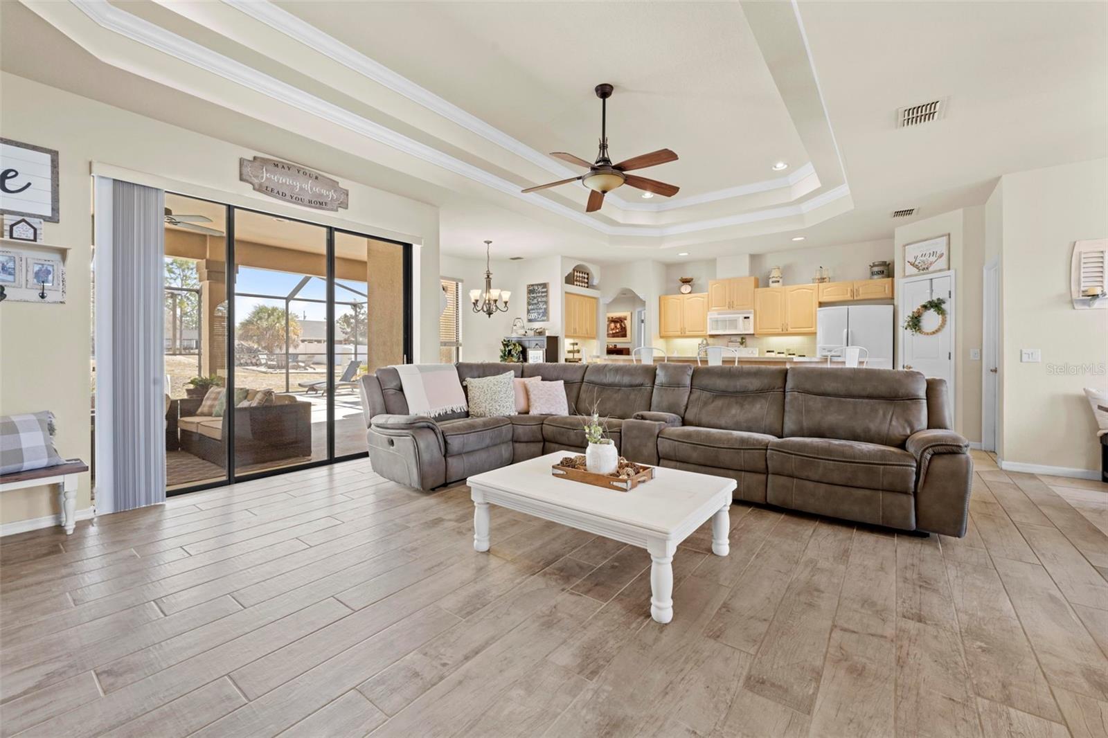 ROYAL HIGHLANDS - Residential