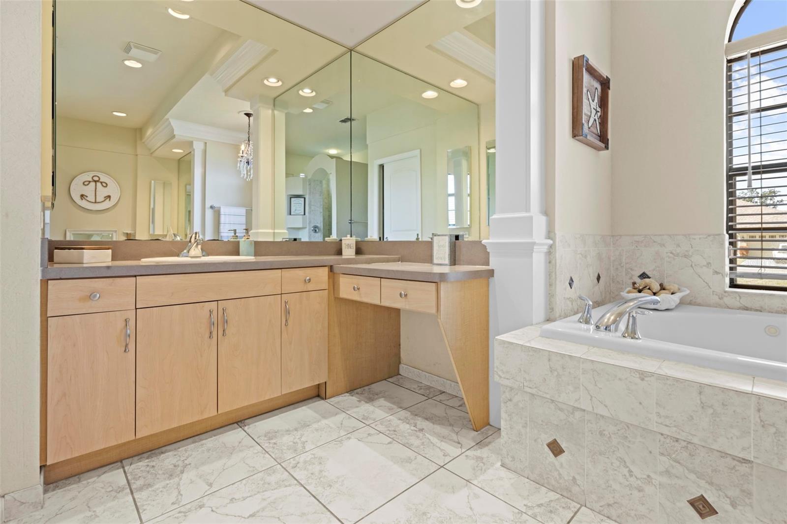 ROYAL HIGHLANDS - Residential