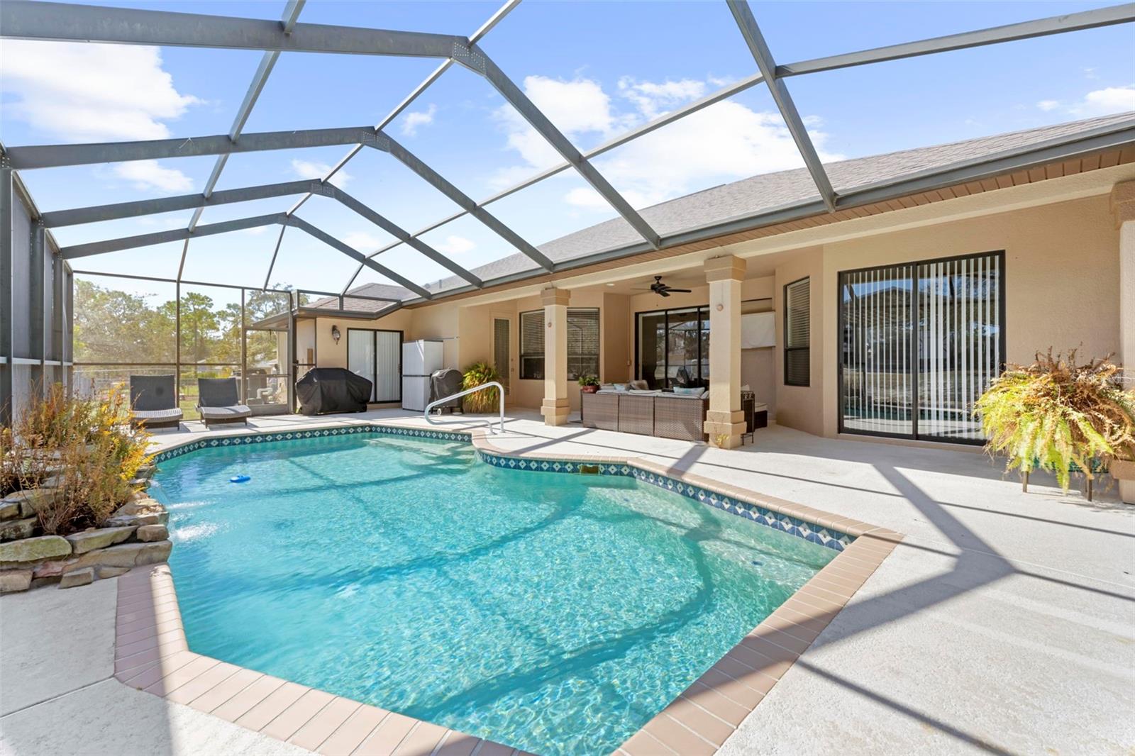 ROYAL HIGHLANDS - Residential