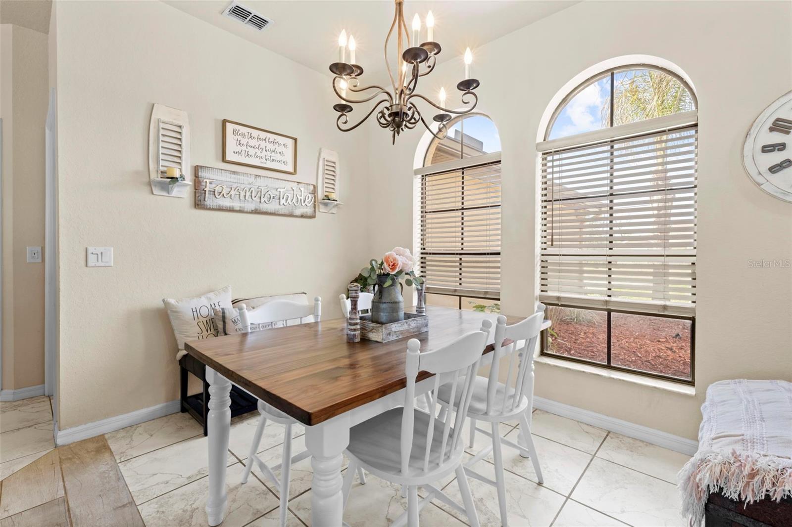 ROYAL HIGHLANDS - Residential